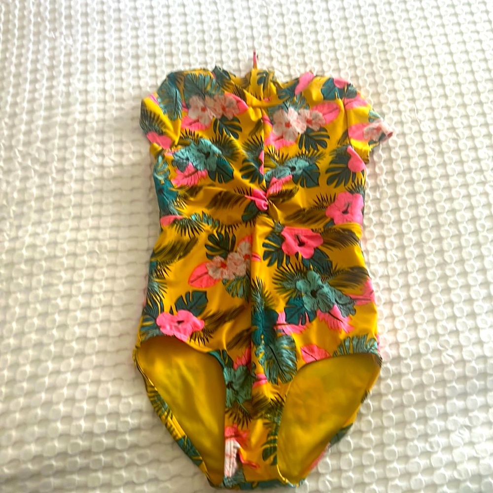 Target girl swimsuit yellow size 8